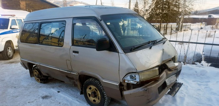 В Горно-Алтайске пьяный водитель устроил три ДТП подряд
